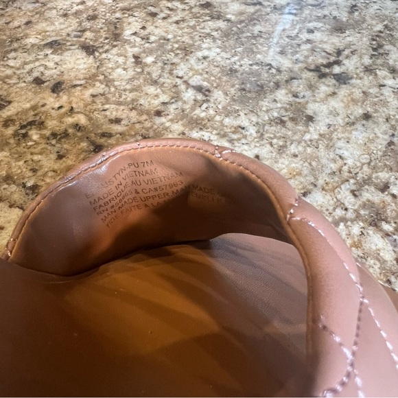 Nordstrom Open Edit Austyn Quilted Sandal, Size 7M - Picture 5 of 6